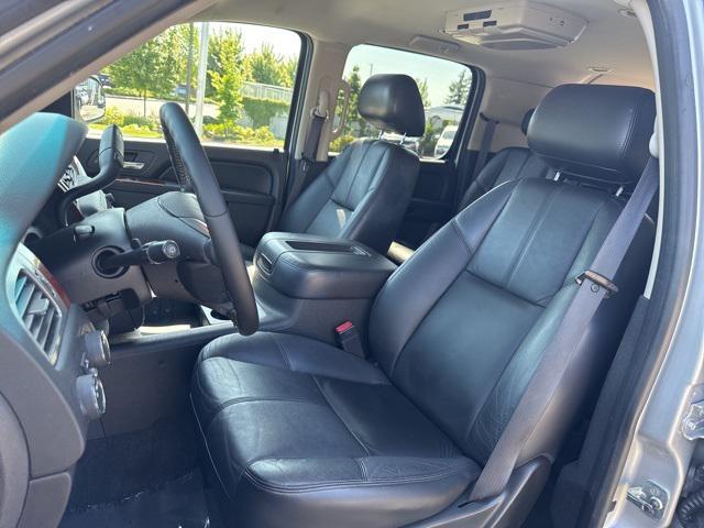 used 2010 GMC Yukon XL car, priced at $12,495