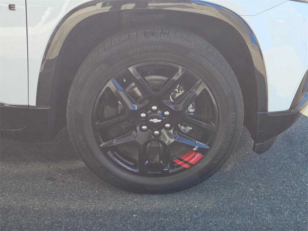 used 2020 Chevrolet Traverse car, priced at $25,966