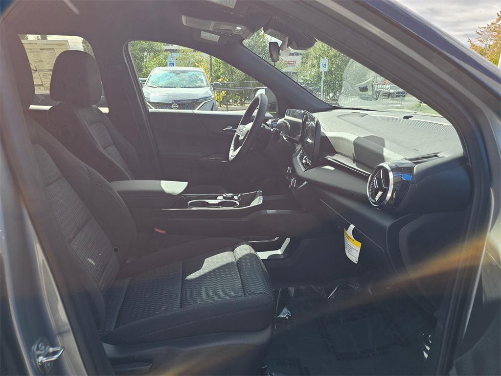 new 2026 Chevrolet Equinox car, priced at $32,490