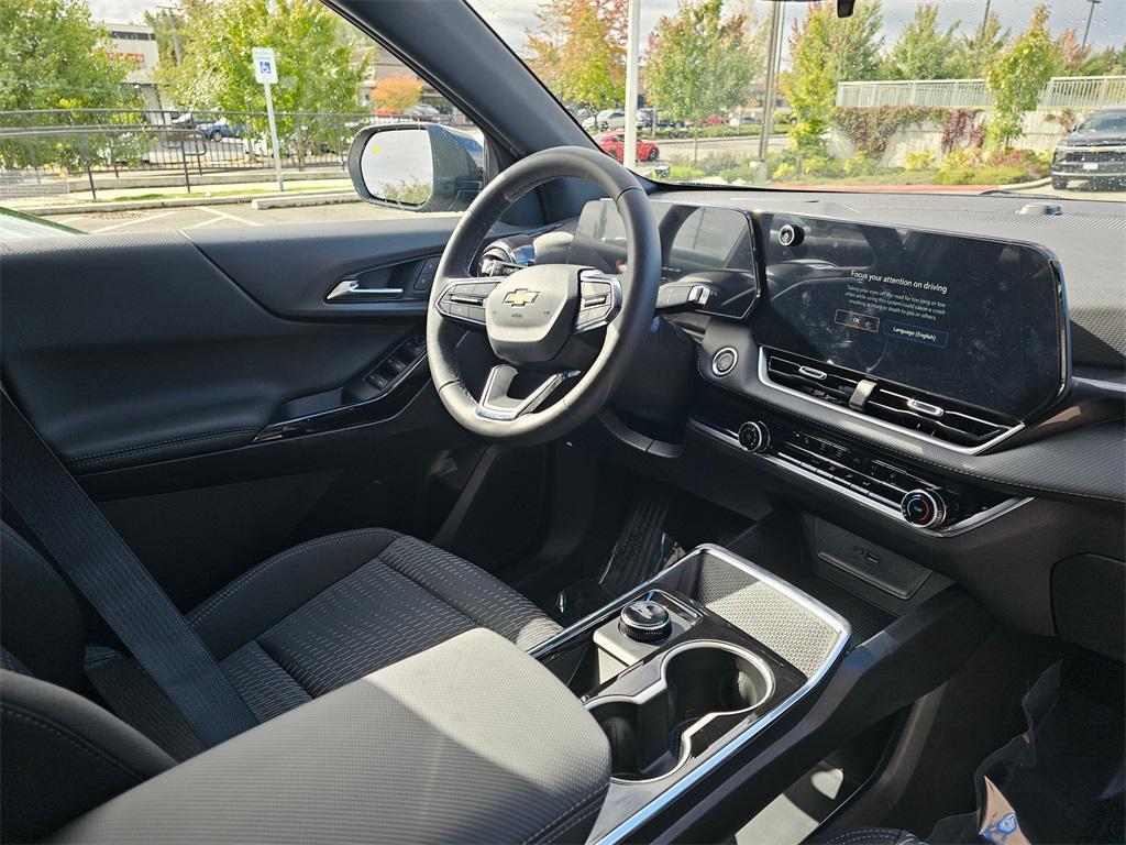 new 2026 Chevrolet Equinox car, priced at $32,490