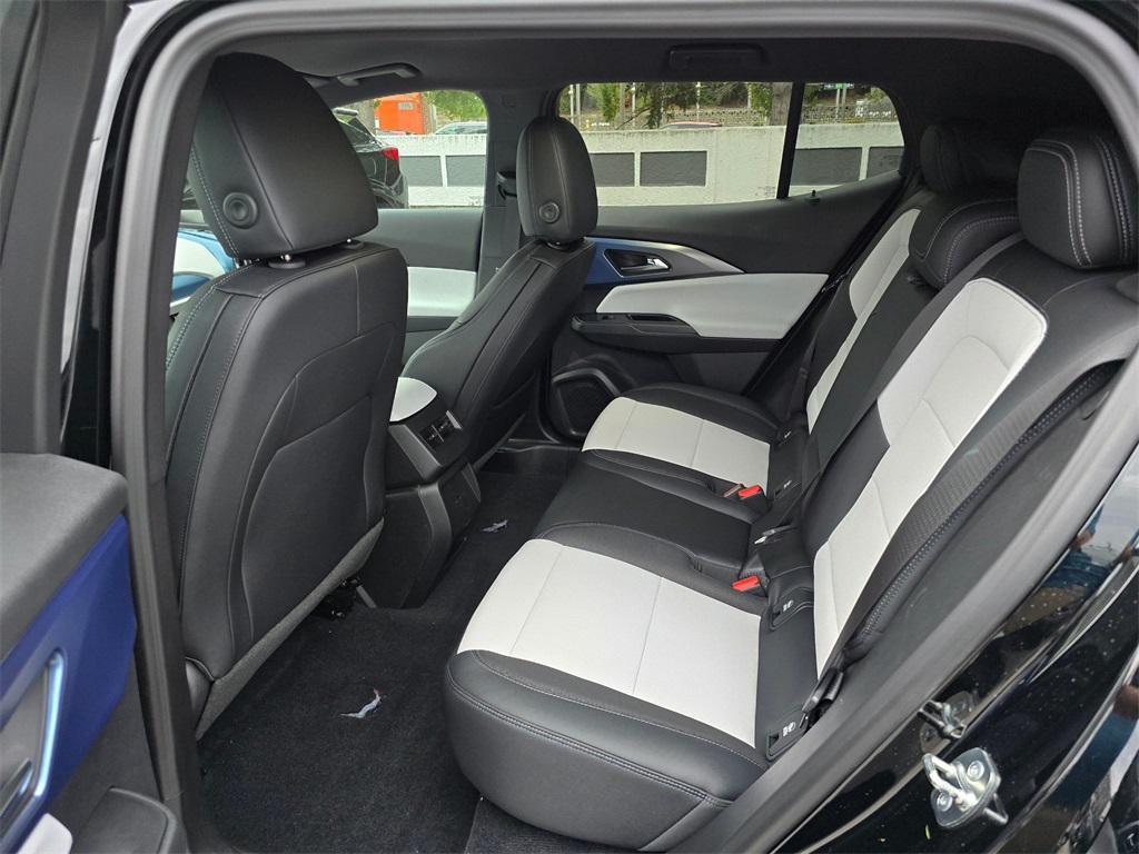 new 2026 Chevrolet Equinox car, priced at $37,610