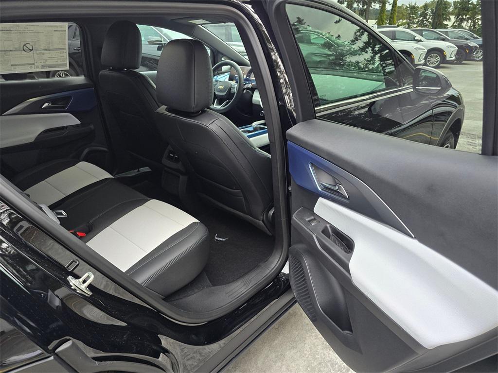 new 2026 Chevrolet Equinox car, priced at $37,610