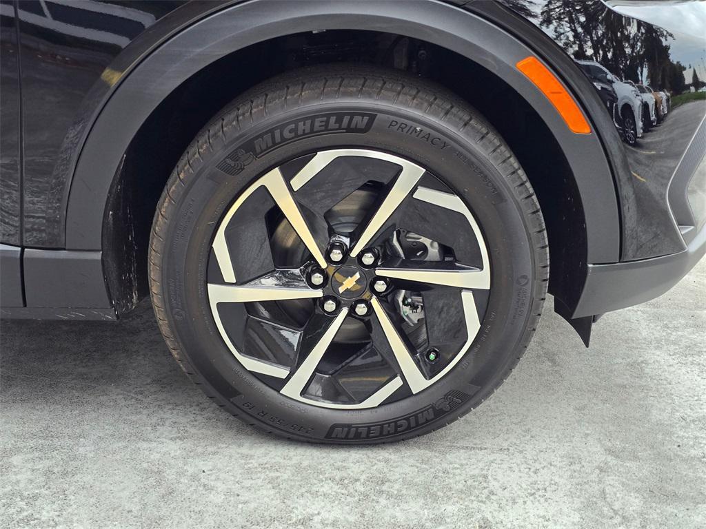 new 2026 Chevrolet Equinox car, priced at $37,610