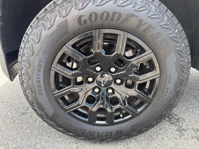 used 2025 Chevrolet Colorado car
