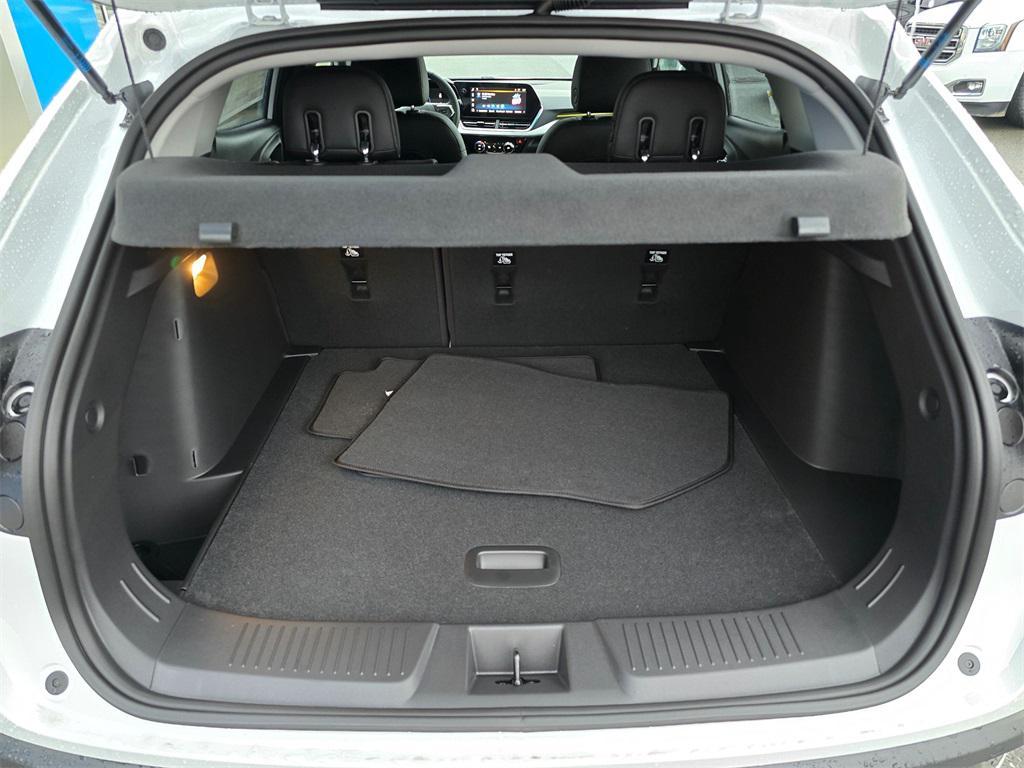 new 2026 Chevrolet Trax car, priced at $25,885