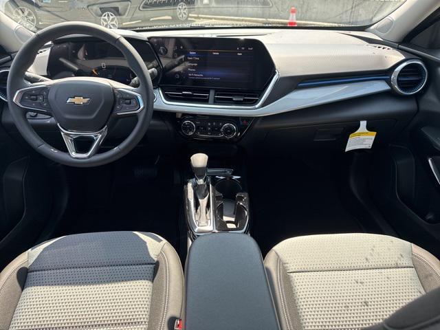 new 2025 Chevrolet Trax car, priced at $24,690