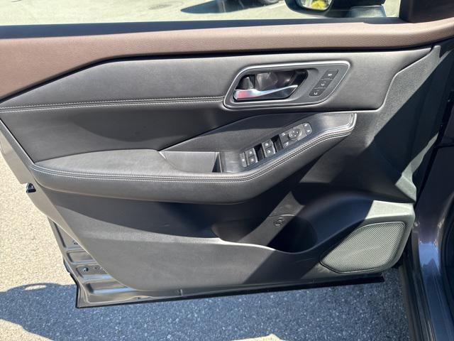 used 2021 Nissan Rogue car, priced at $28,995