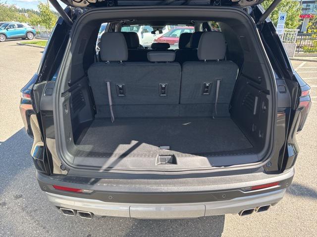 new 2025 Chevrolet Traverse car, priced at $45,555