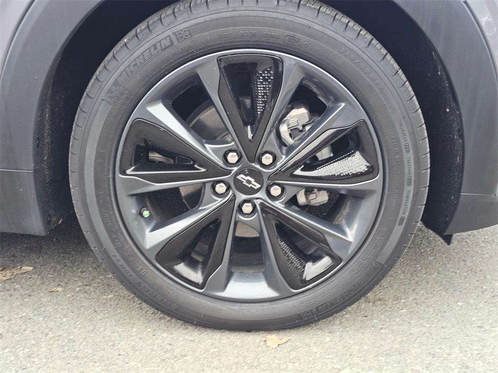 used 2022 Chevrolet Bolt EUV car, priced at $29,995