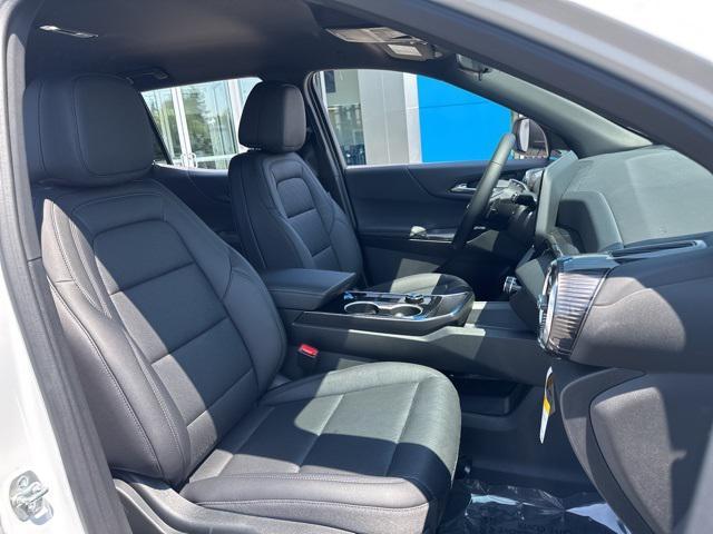 new 2026 Chevrolet Equinox car, priced at $35,090