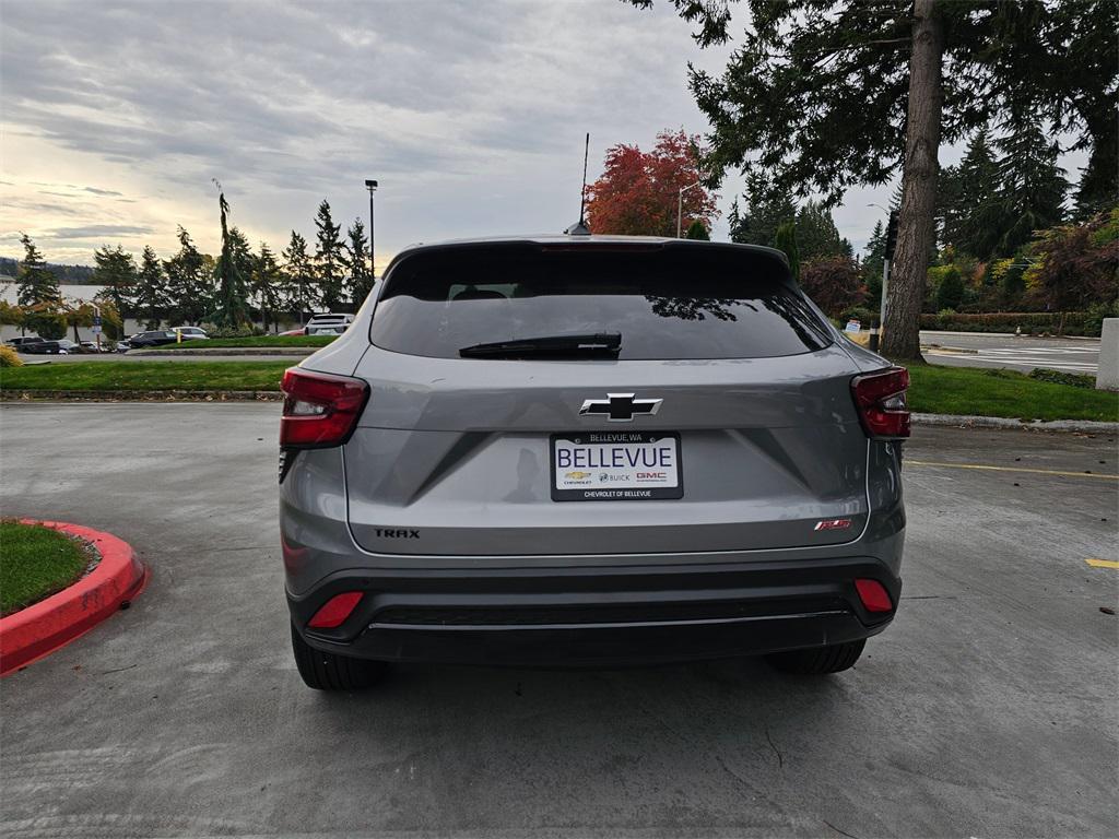 new 2025 Chevrolet Trax car, priced at $25,085