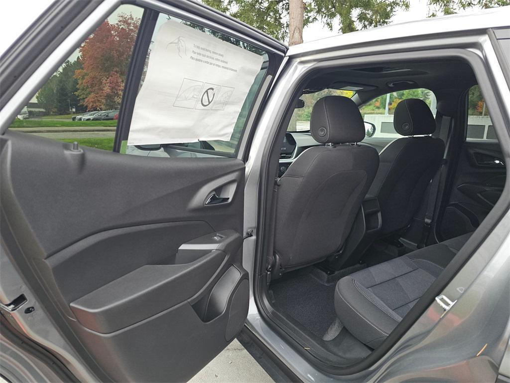 new 2025 Chevrolet Trax car, priced at $25,085