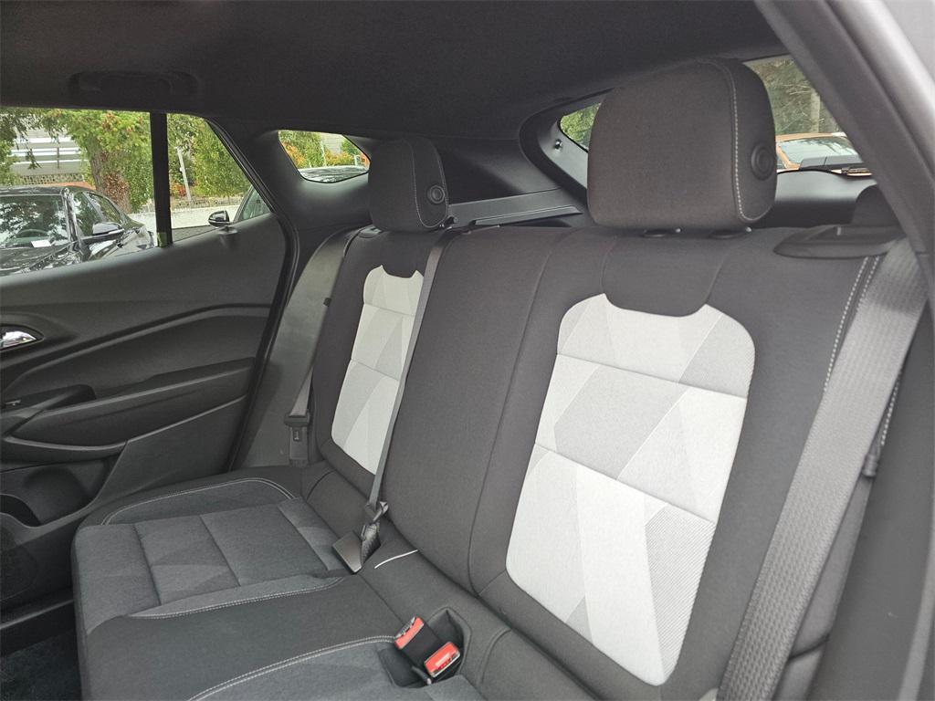 new 2025 Chevrolet Trax car, priced at $25,085