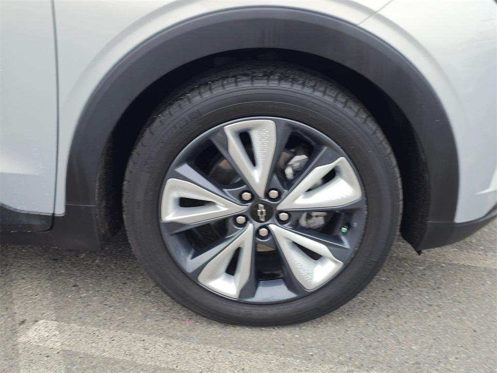 used 2022 Chevrolet Bolt EUV car, priced at $24,995