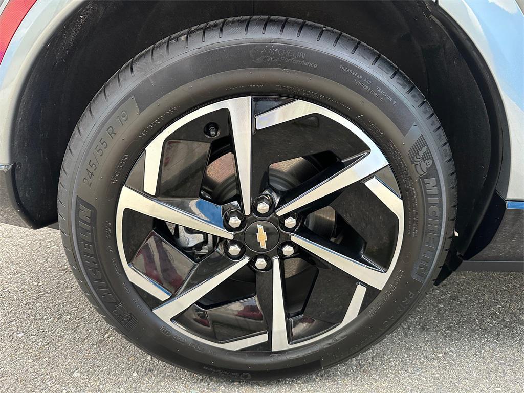 used 2025 Chevrolet Equinox EV car, priced at $27,995