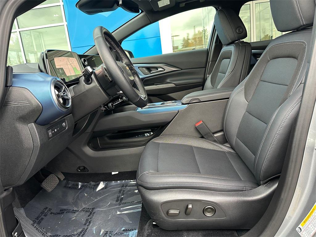 used 2025 Chevrolet Equinox EV car, priced at $27,995