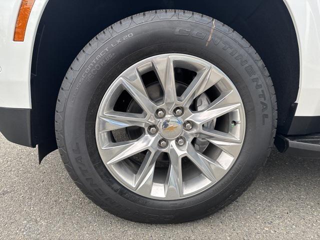 new 2025 Chevrolet Suburban car, priced at $82,590