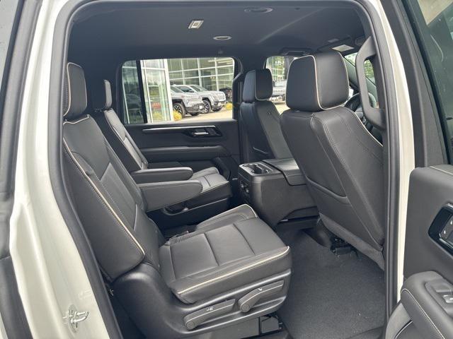 new 2025 Chevrolet Suburban car, priced at $82,590