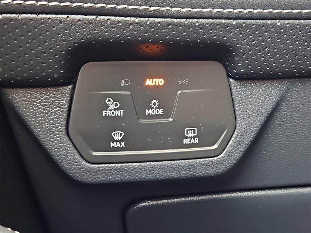 used 2024 Volkswagen Atlas car, priced at $35,987