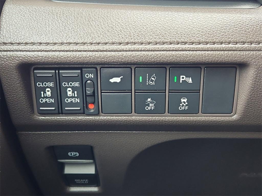 used 2018 Honda Odyssey car, priced at $28,987