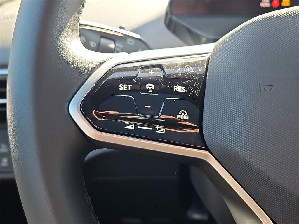 new 2025 Volkswagen ID.4 car, priced at $58,373