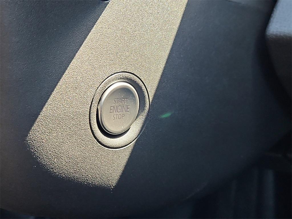 new 2025 Volkswagen ID.4 car, priced at $58,373