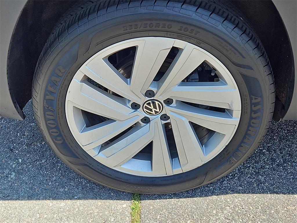 used 2022 Volkswagen Atlas Cross Sport car, priced at $30,987
