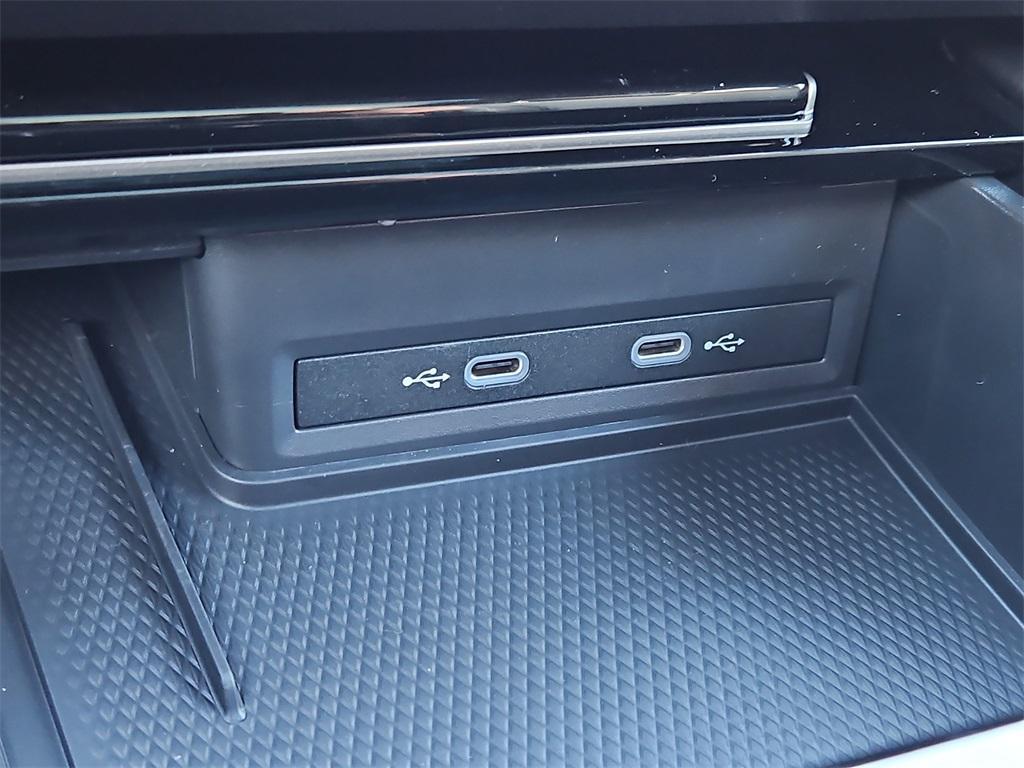 new 2026 Volkswagen Atlas car, priced at $49,586