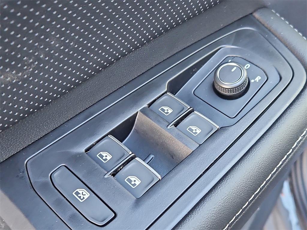 new 2026 Volkswagen Atlas car, priced at $49,586