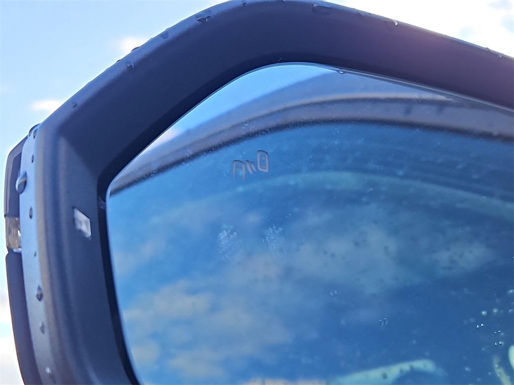 new 2026 Volkswagen Atlas car, priced at $49,586