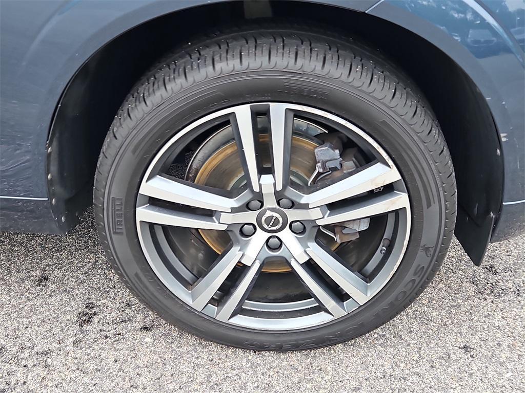 used 2020 Volvo XC60 car, priced at $29,987