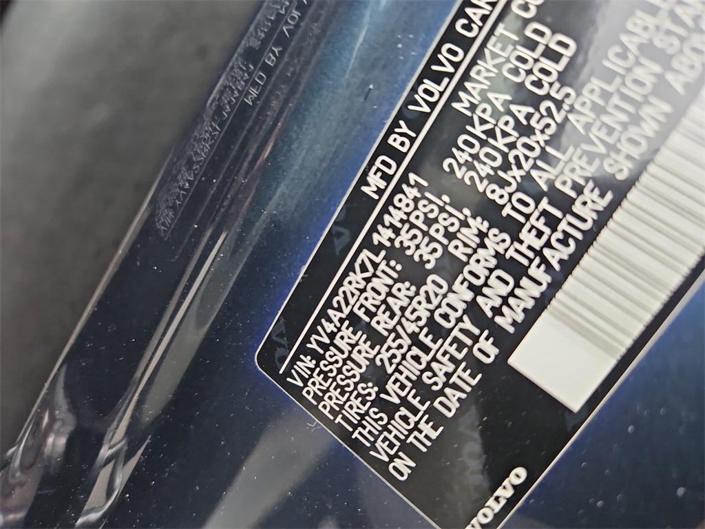 used 2020 Volvo XC60 car, priced at $29,987