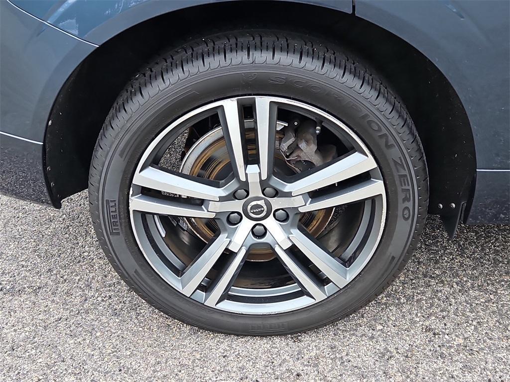 used 2020 Volvo XC60 car, priced at $29,987