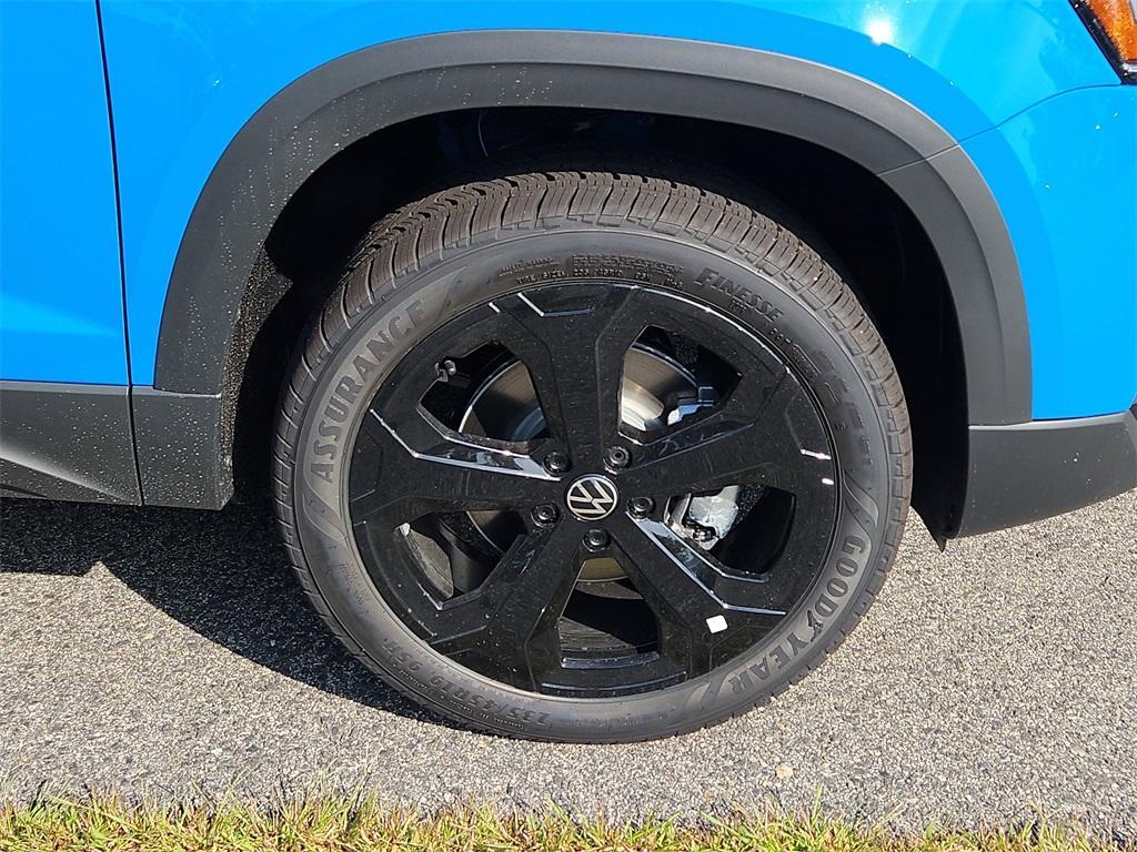 new 2025 Volkswagen Taos car, priced at $33,931