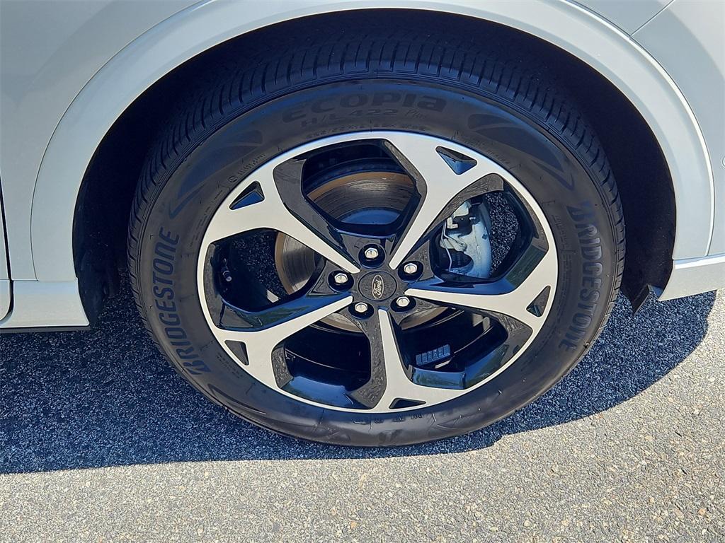 used 2023 Ford Escape car, priced at $30,987