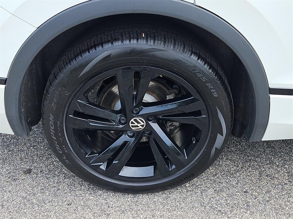 used 2024 Volkswagen Tiguan car, priced at $35,999