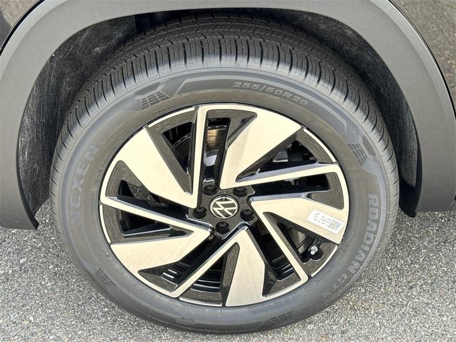 new 2024 Volkswagen Atlas car, priced at $51,229