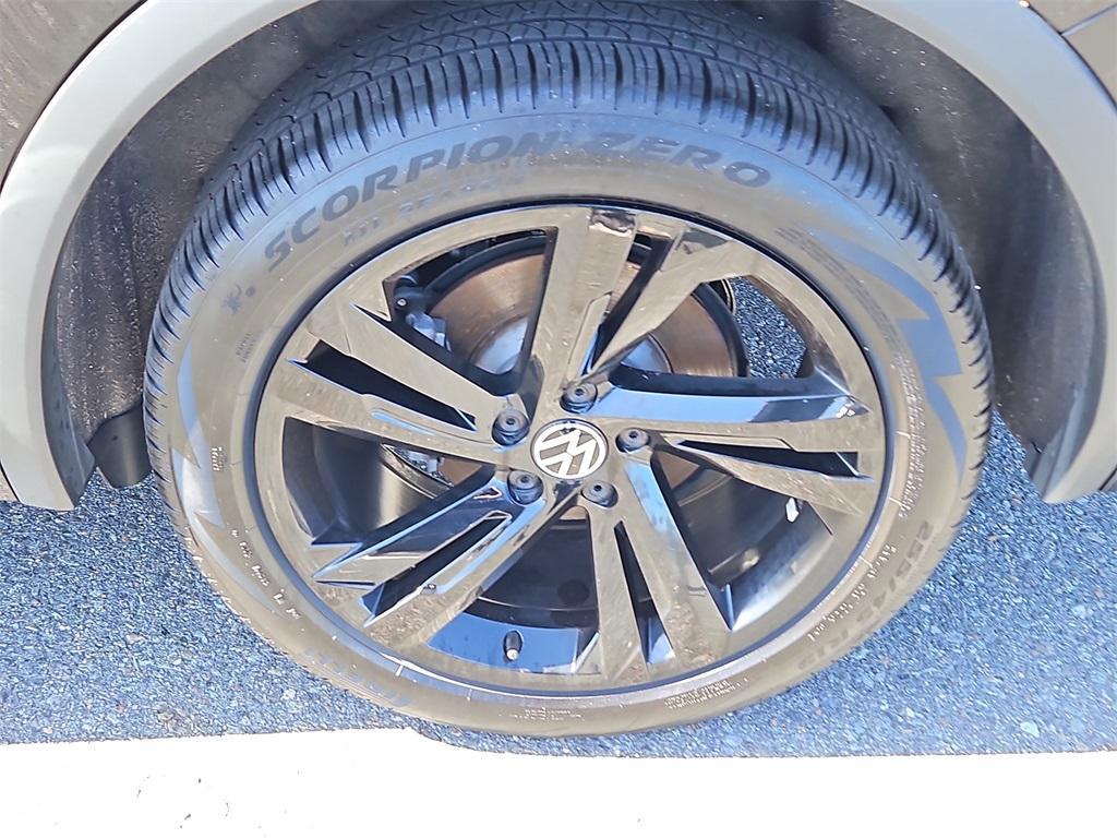 used 2024 Volkswagen Tiguan car, priced at $31,299