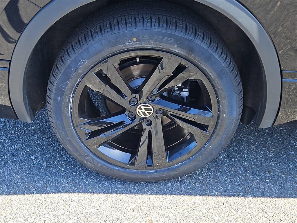 used 2024 Volkswagen Tiguan car, priced at $31,299