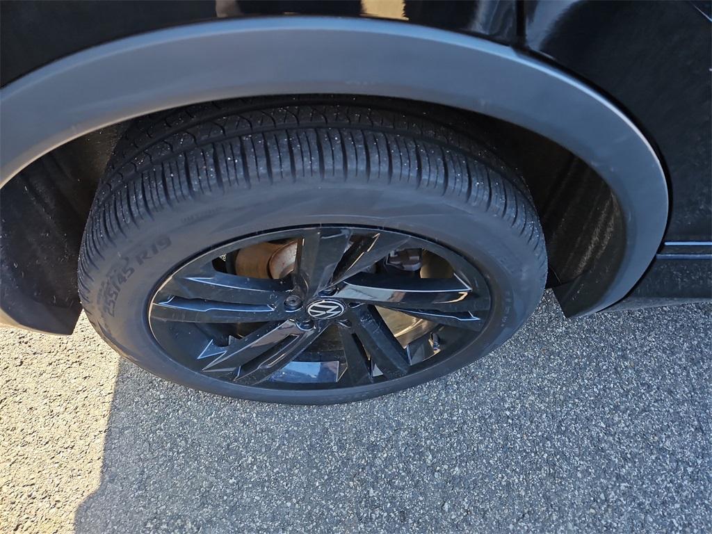 used 2024 Volkswagen Tiguan car, priced at $32,987
