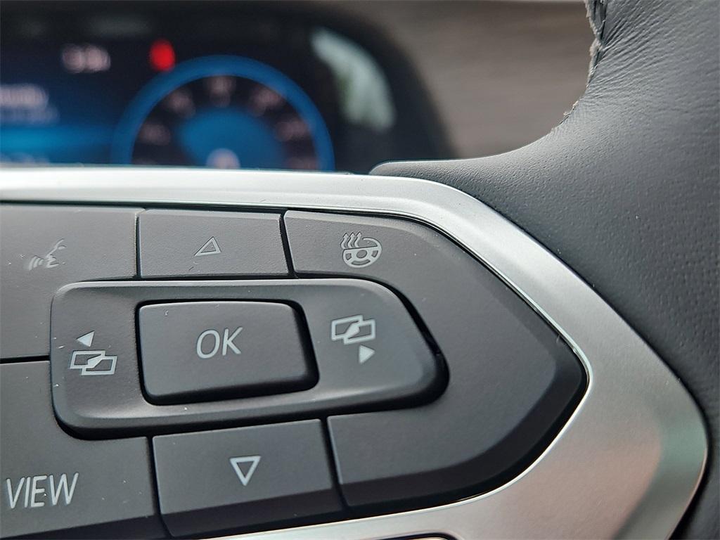 new 2025 Volkswagen Atlas car, priced at $55,030