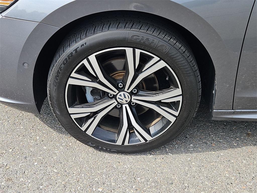 used 2020 Volkswagen Passat car, priced at $20,899