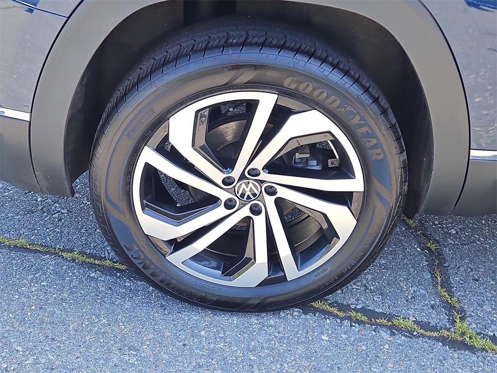 used 2022 Volkswagen Atlas car, priced at $28,999