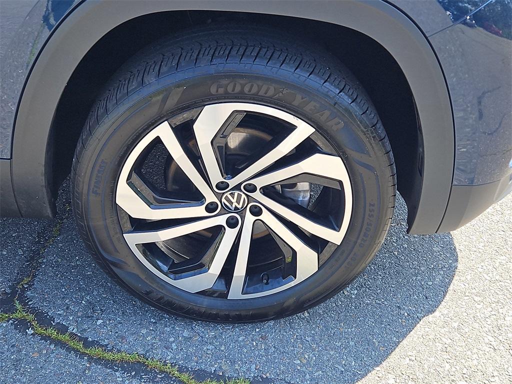 used 2022 Volkswagen Atlas car, priced at $28,999