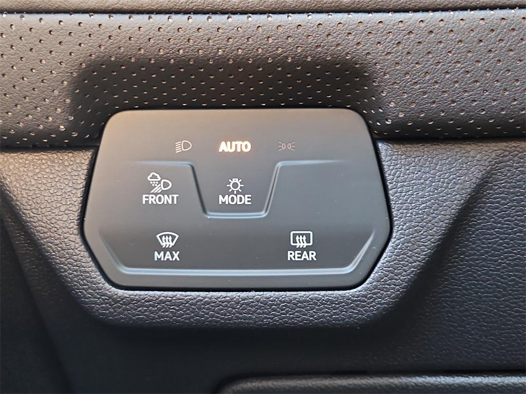 new 2025 Volkswagen Atlas car, priced at $45,775