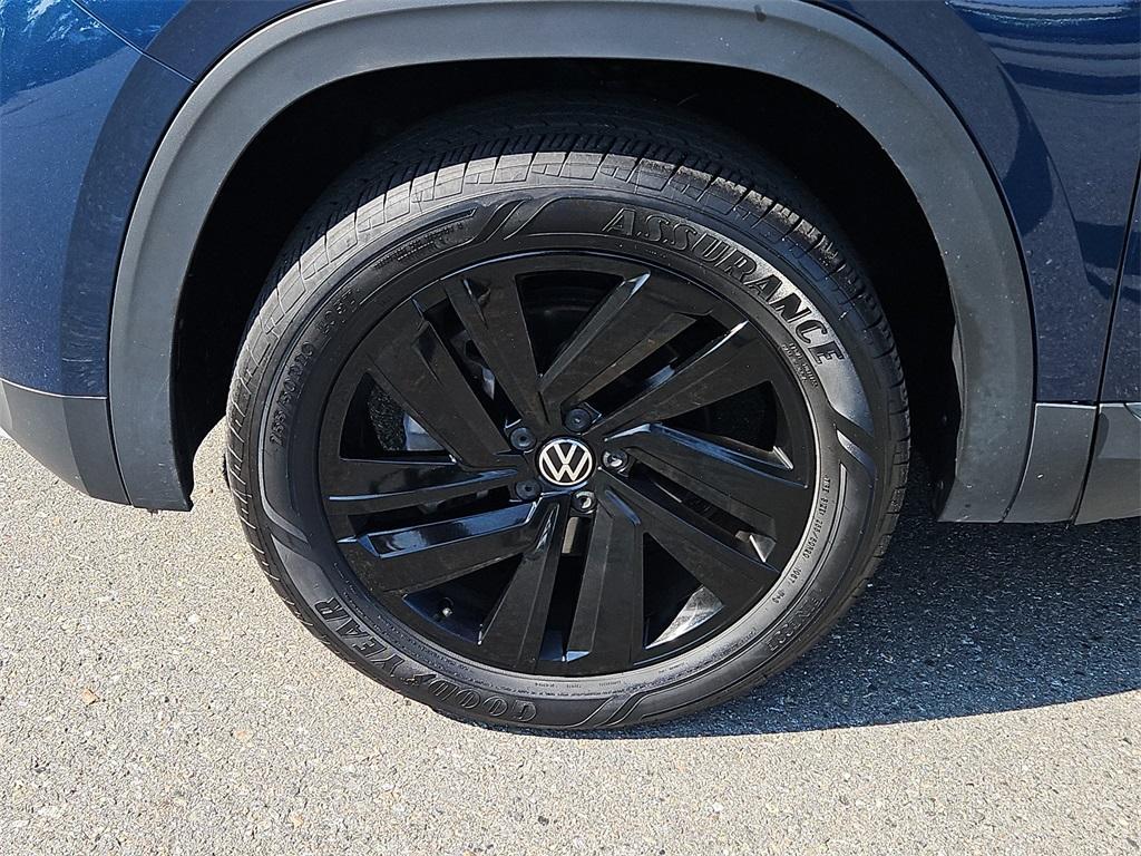 used 2022 Volkswagen Atlas Cross Sport car, priced at $30,299