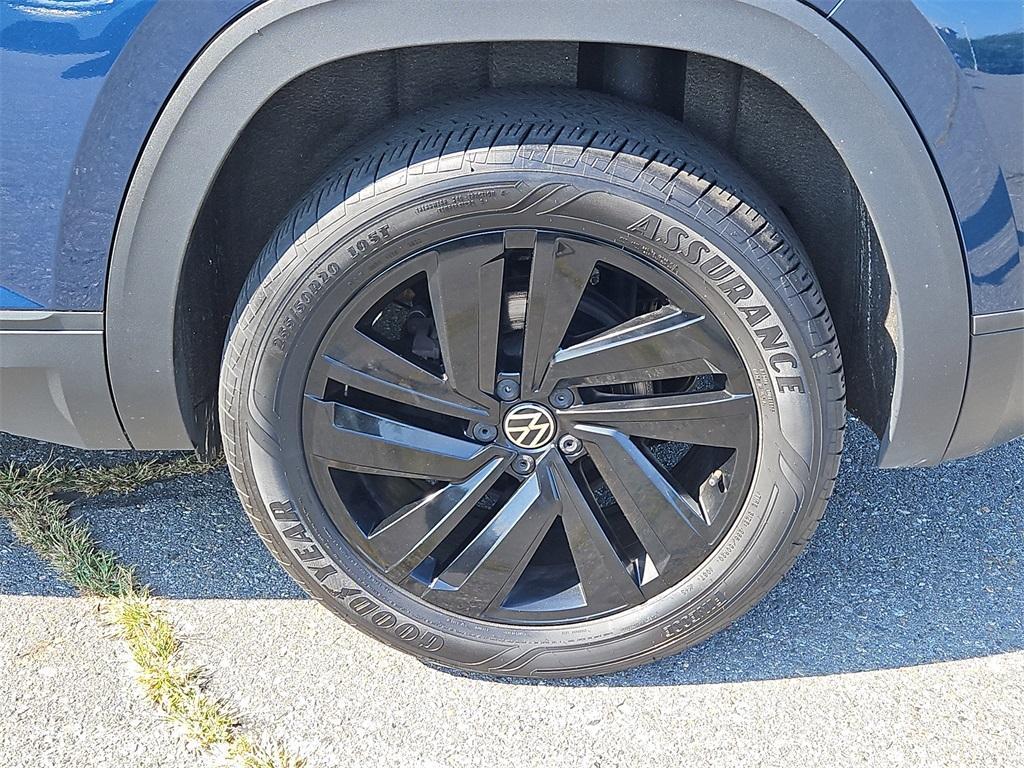 used 2022 Volkswagen Atlas Cross Sport car, priced at $30,299