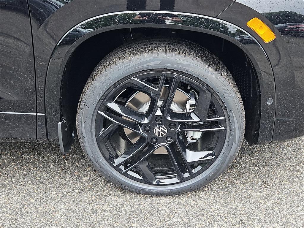 new 2025 Volkswagen Tiguan car, priced at $38,160