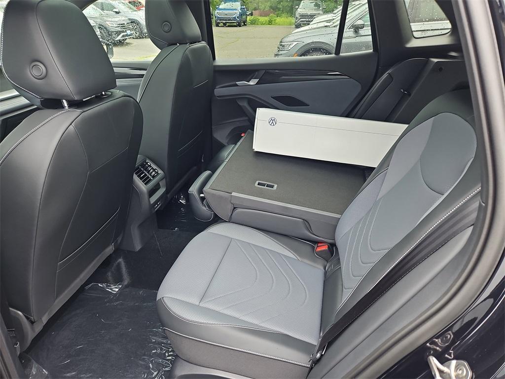 new 2025 Volkswagen Tiguan car, priced at $38,160