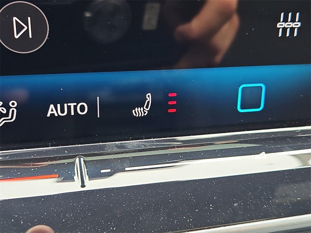 new 2025 Volkswagen Tiguan car, priced at $38,160